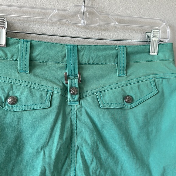 ATHLETA Green Casual Mini Dipper Skirt Skort Pockets Belt Loops Size 2 - Picture 12 of 16